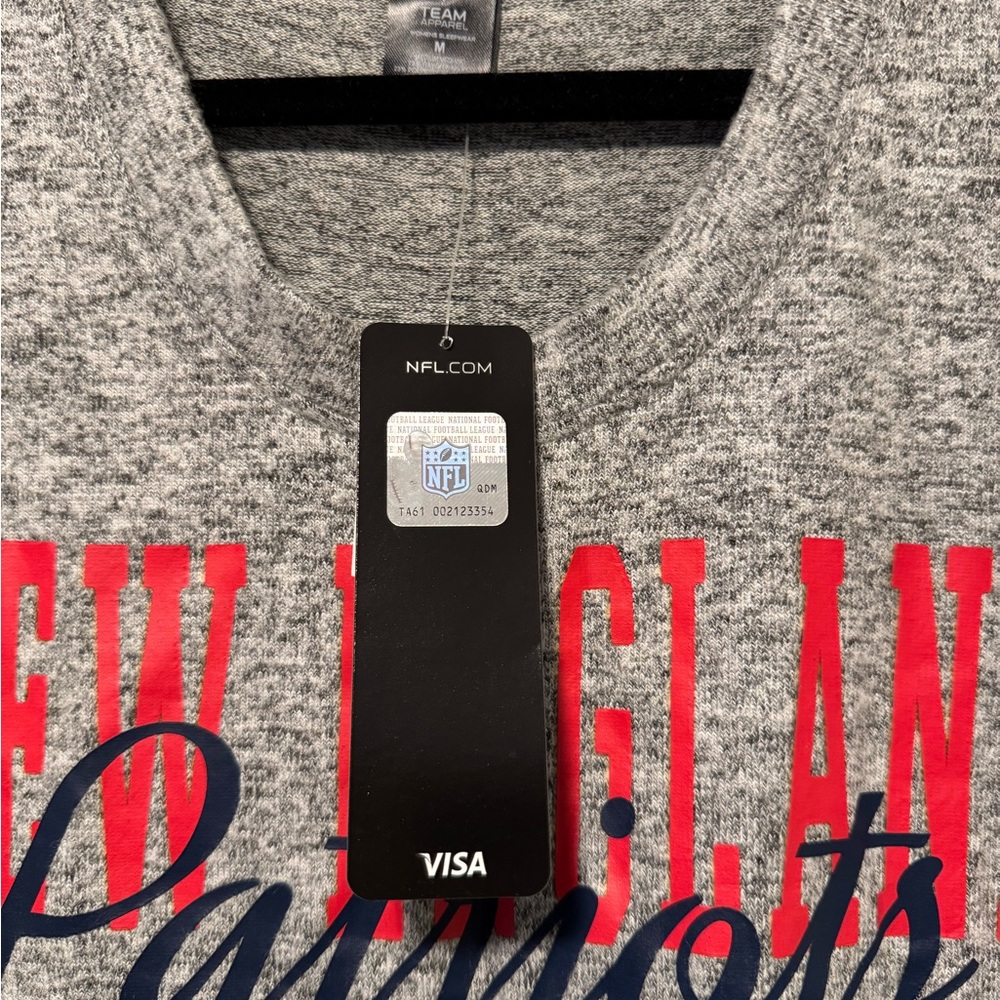 New England Patriots Long Sleeve Shirt - Picture 4 of 4
